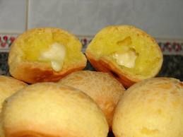 Pão de Queijo Com Catupiri